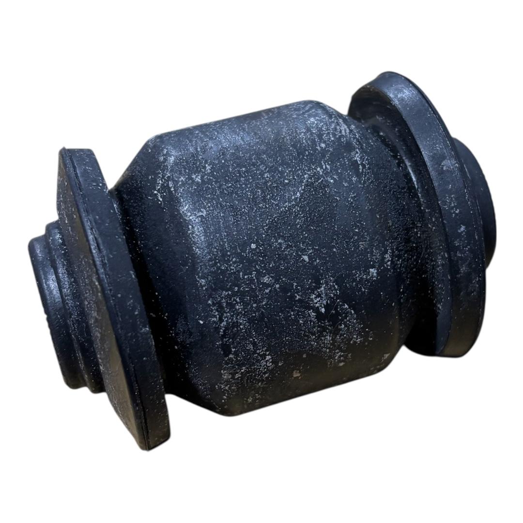 BUCHA PEQUENA DA BANDEJA DIANTEIRA  VITARA 1.6 8V / VITARA 1.6 16V / SIDEKICK / VITARA 2.0 V6