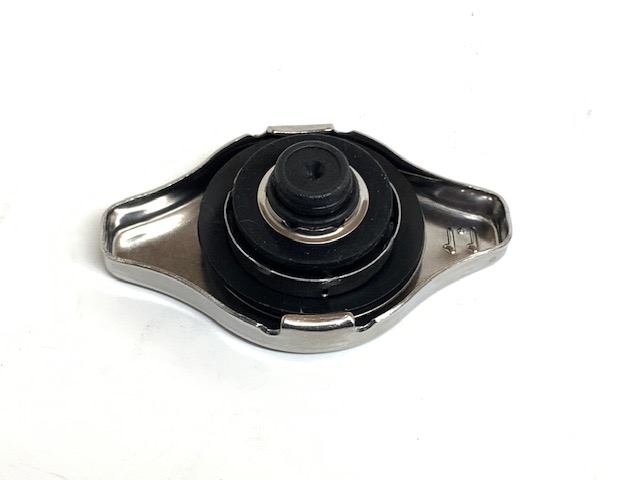 TAMPA DO RADIADOR GRAND VITARA GASOLINA TODOS / SX-4 2.0 16V / TRACKER 2.0 16V GASOLINA (1.1BAR) 